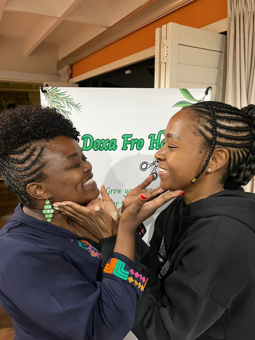 Doxa Fro Hair House Calls